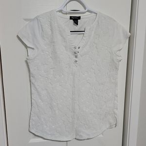 White t-shirt with lace